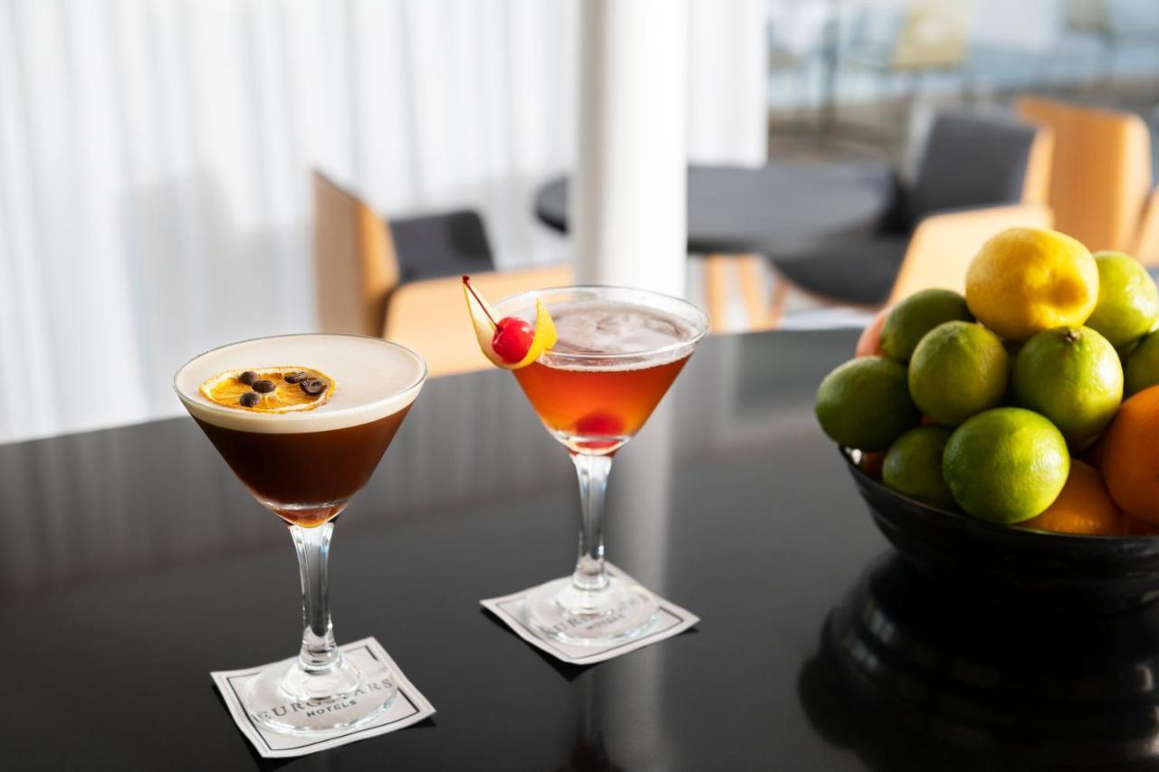 Eurostars Pórtico Alicante Exterior foto Cocktails at the bar